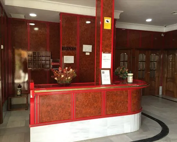 Hotel El Alamo recepcion